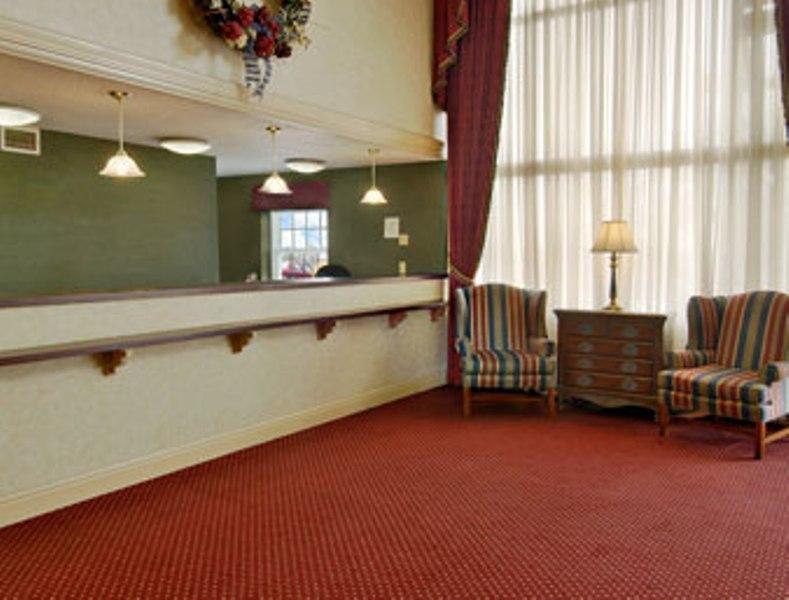 Ramada Conference Center Hotel Morgantown Beltér fotó